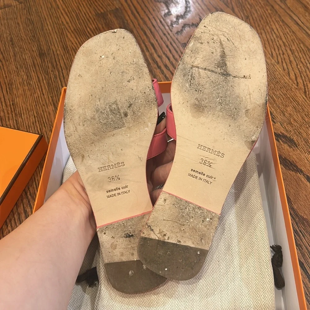 🩷🌹🩷 Hermes Oran sandal 6.5 in rose petale. - Picture 4 of 6